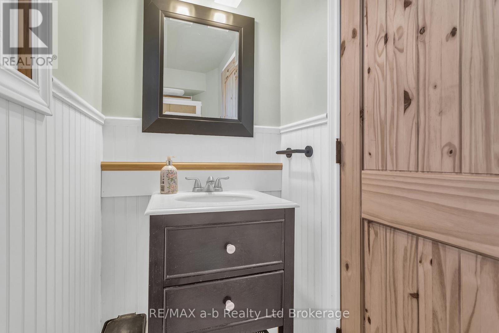 18 Queen Street E, South-West Oxford (Beachville), Ontario  N0J 1A0 - Photo 20 - X13751874