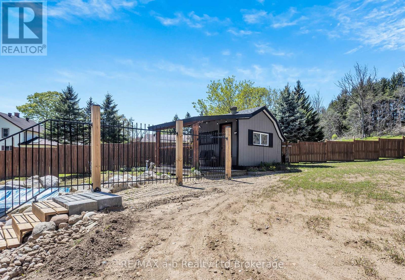 18 Queen Street E, South-West Oxford (Beachville), Ontario  N0J 1A0 - Photo 36 - X13751874