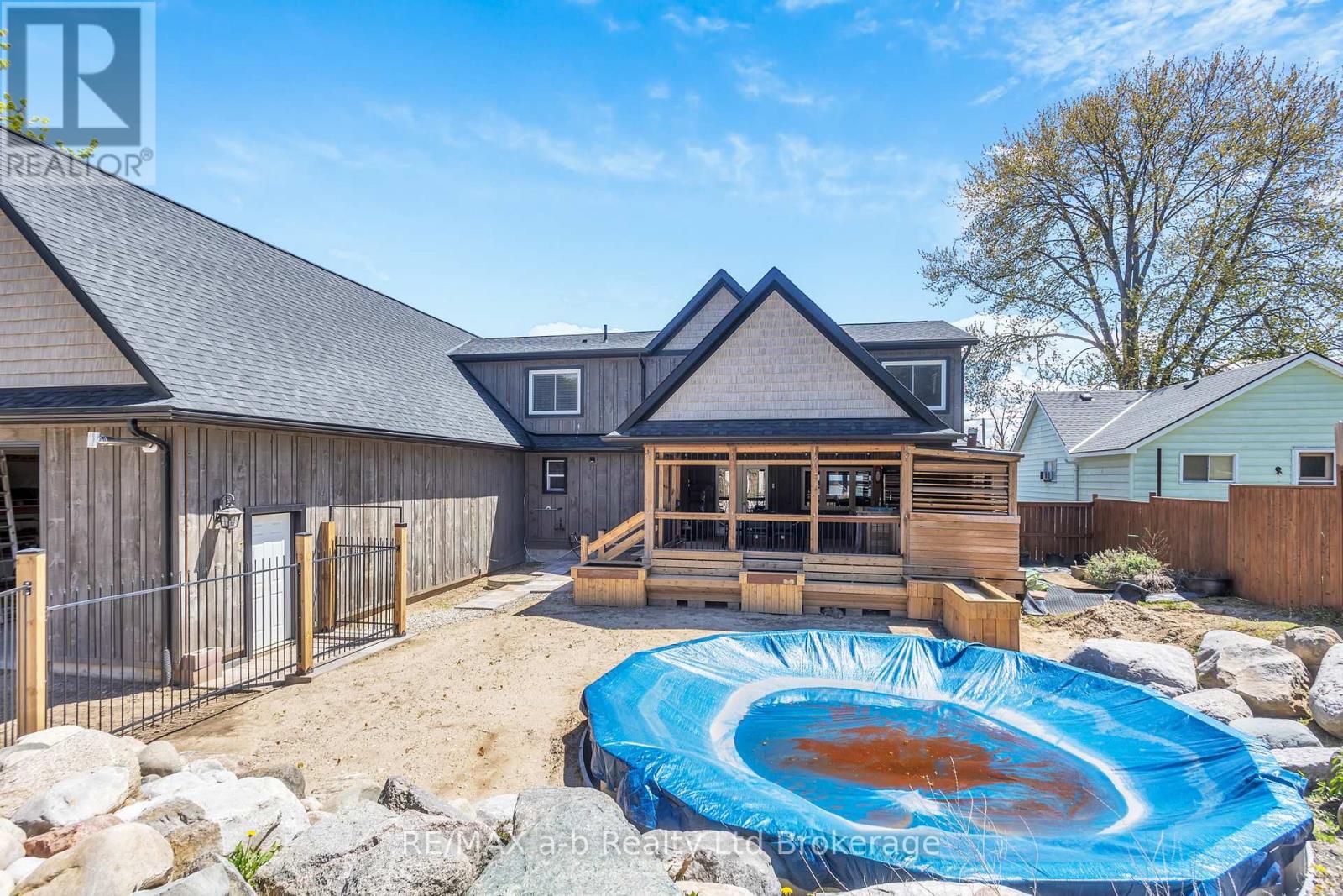 18 Queen Street E, South-West Oxford (Beachville), Ontario  N0J 1A0 - Photo 37 - X13751874