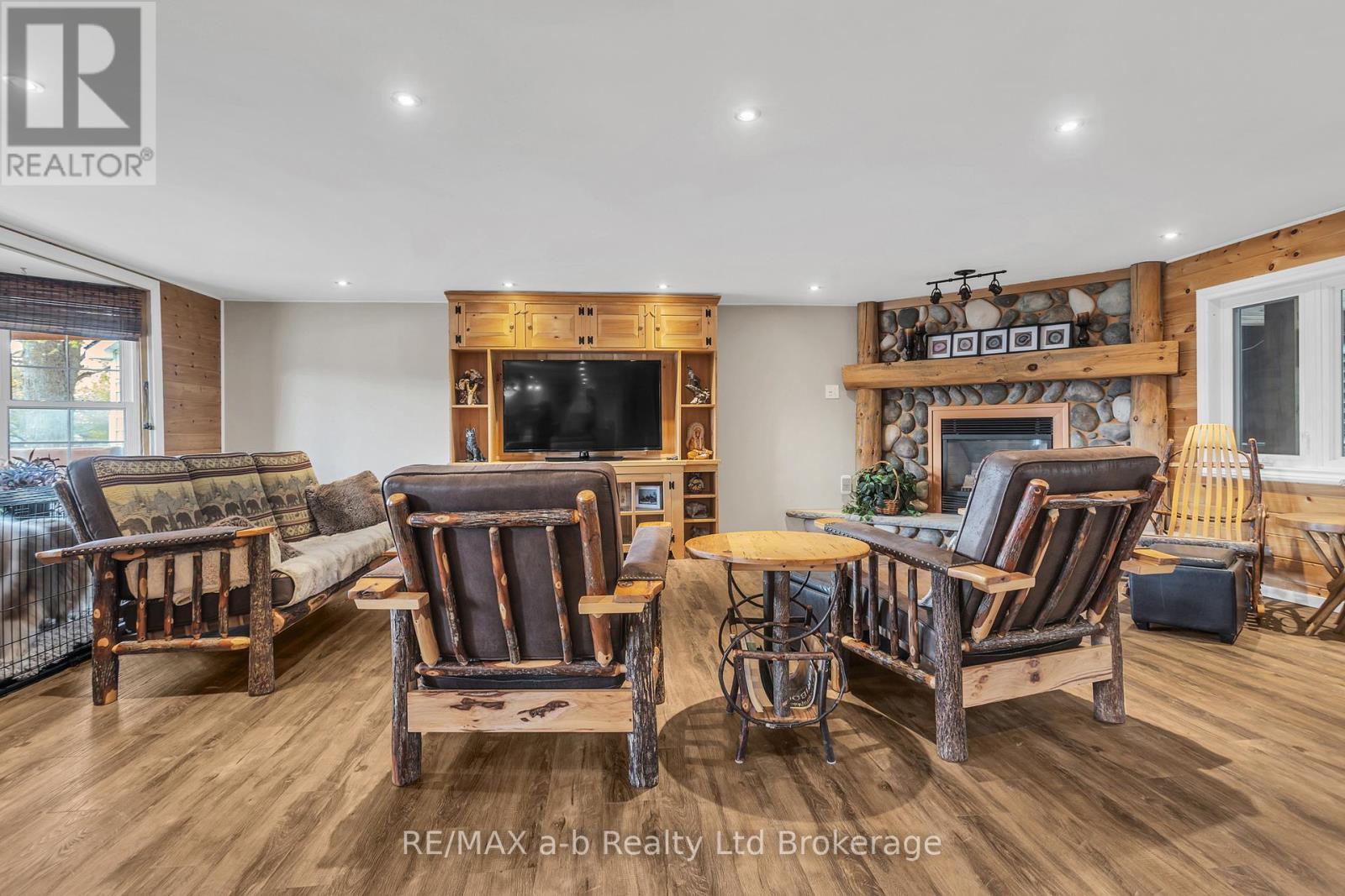 18 Queen Street E, South-West Oxford (Beachville), Ontario  N0J 1A0 - Photo 9 - X13751874