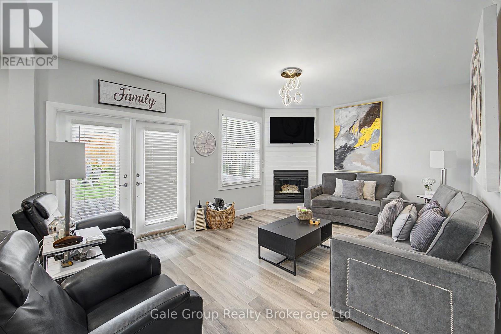 667 Springbank Avenue N, Woodstock (Woodstock - North), Ontario  N4T 1E3 - Photo 6 - X13752174