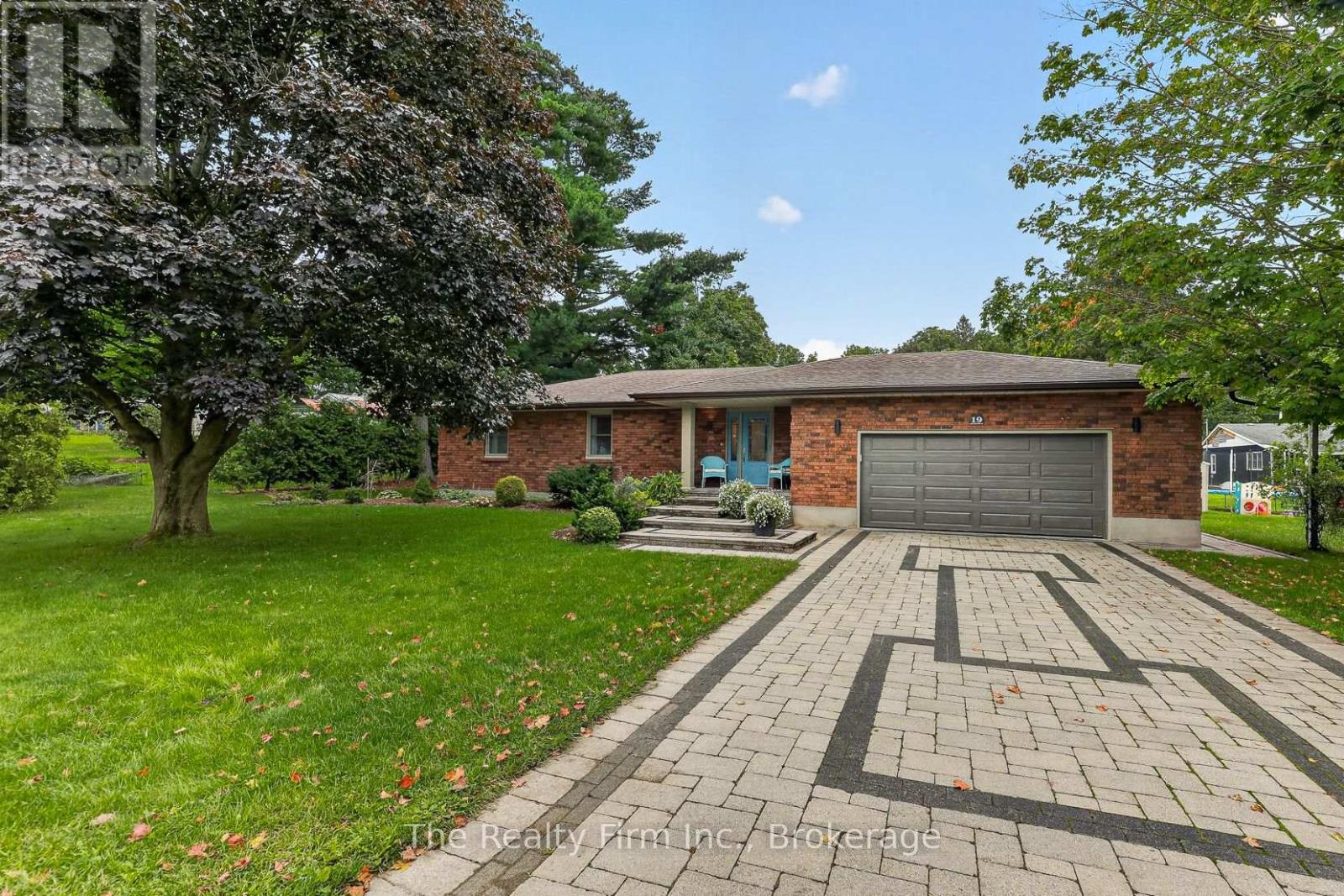19 Wellington Street W, Norwich (Otterville), Ontario  N0J 1R0 - Photo 2 - X13752640
