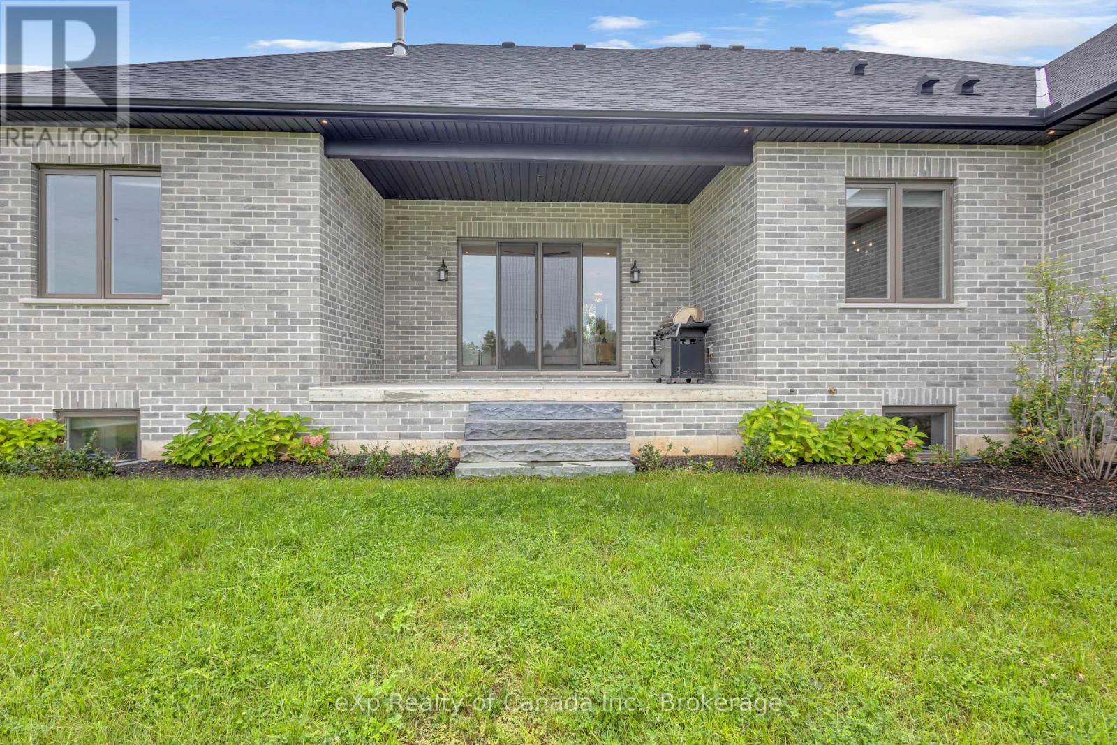 3 Clover Lane, Norwich (Otterville), Ontario  N0J 1R0 - Photo 5 - X13753210