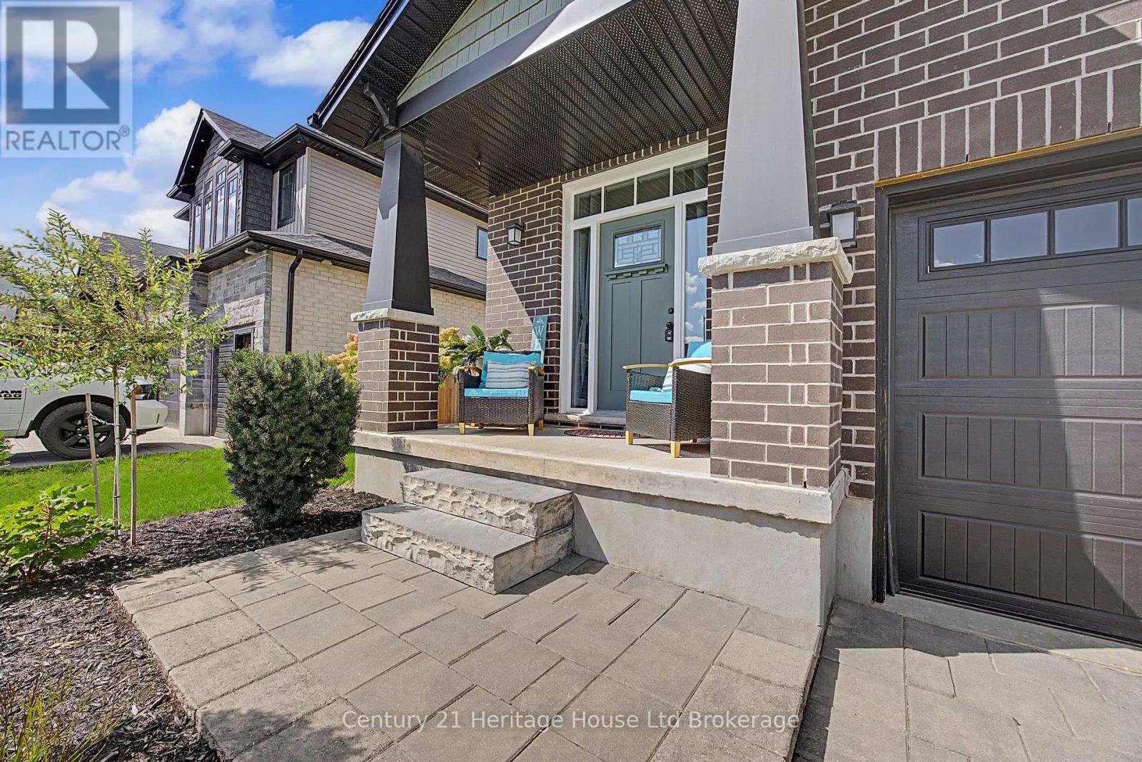 18 Darlison Drive, Zorra (Thamesford), Ontario  N0M 2M0 - Photo 4 - X13754792