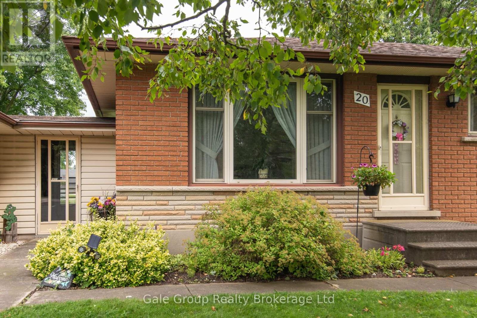 20 George Street E, East Zorra-Tavistock (Innerkip), Ontario  N0J 1M0 - Photo 2 - X13764022
