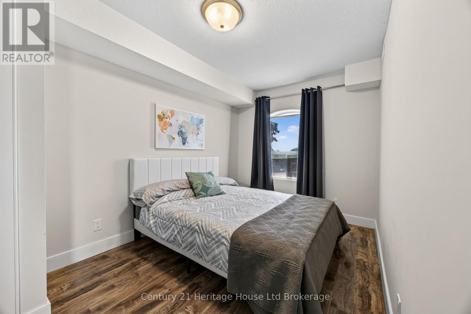 301 - 34 Brock Street, Woodstock (Woodstock - South), Ontario  N4S 3B5 - Photo 11 - X13766138