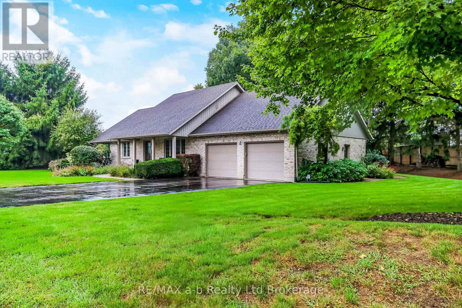 4 Otterview Drive, Norwich (Otterville), Ontario  N0J 1R0 - Photo 2 - X13766658