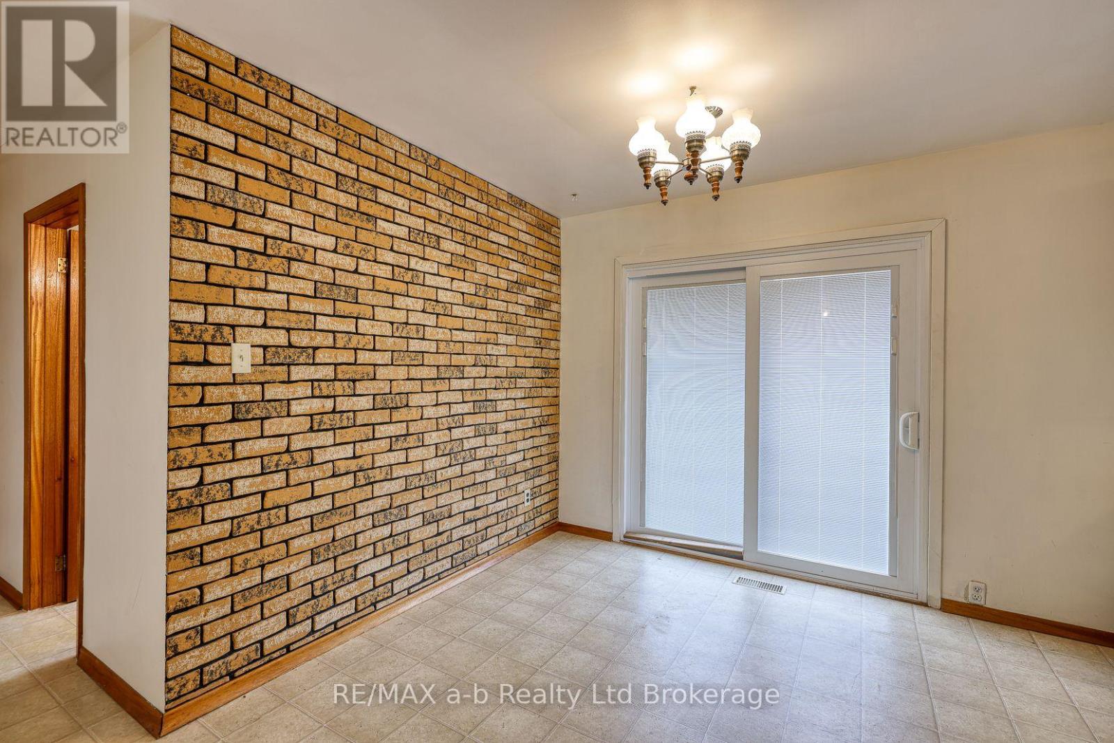26 Glenn Avenue, Ingersoll (Ingersoll - South), Ontario  N5C 2C8 - Photo 19 - X13773598