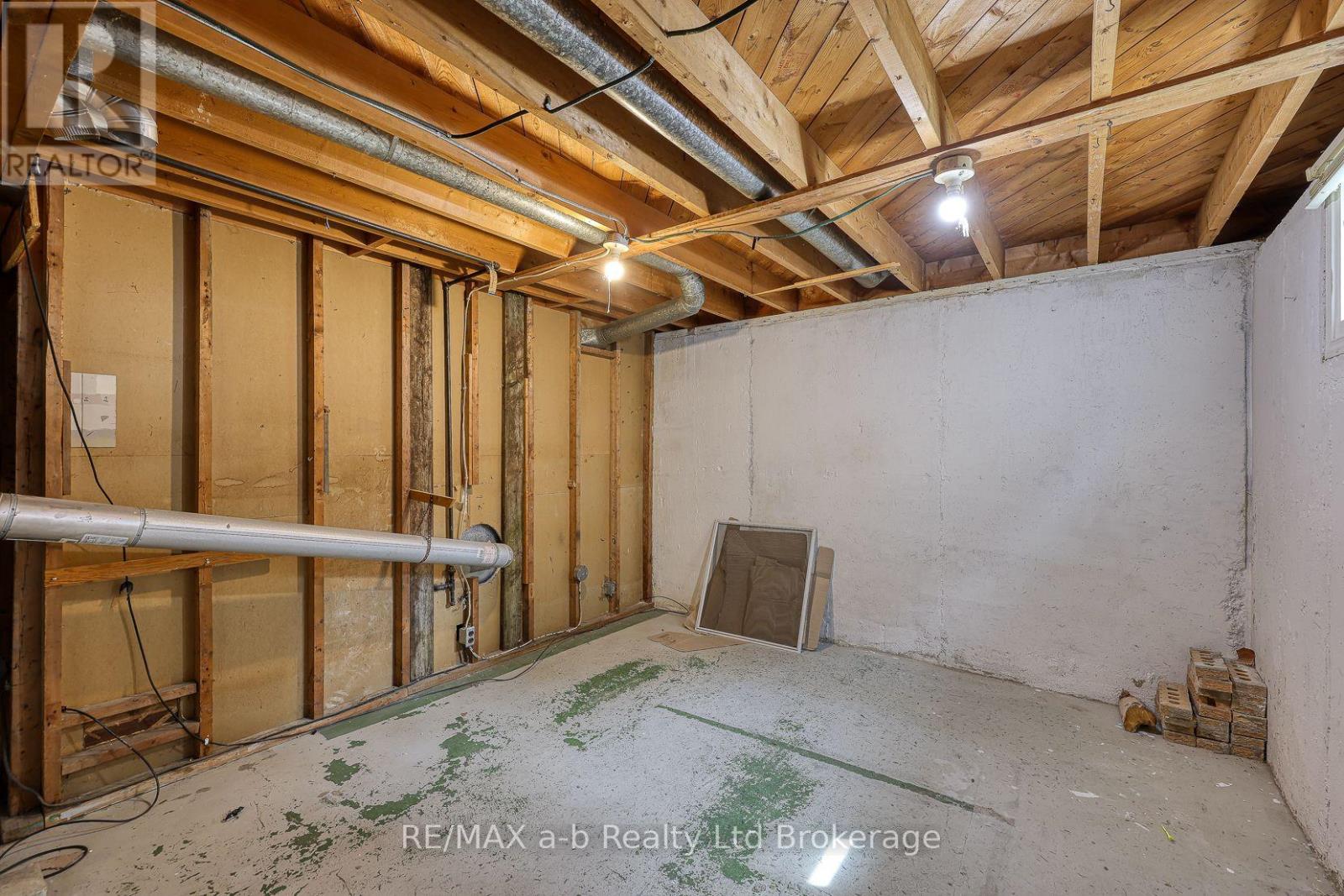 26 Glenn Avenue, Ingersoll (Ingersoll - South), Ontario  N5C 2C8 - Photo 38 - X13773598