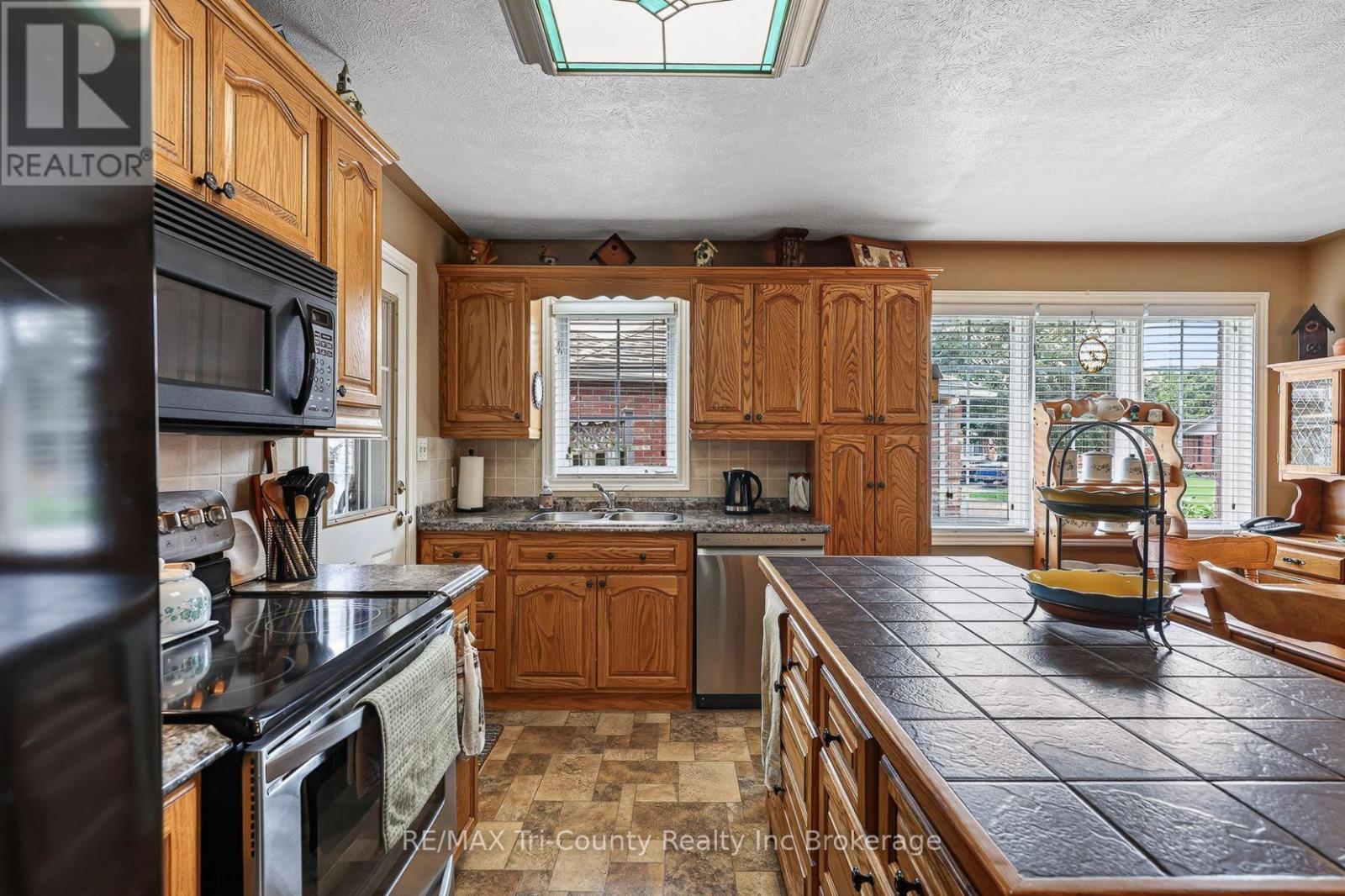 22 St Michael's Street, Norfolk (Delhi), Ontario  N4B 3C8 - Photo 10 - X13774282