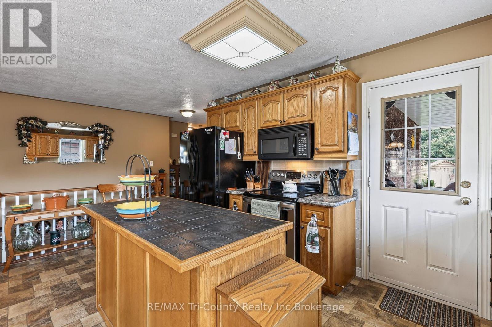 22 St Michael's Street, Norfolk (Delhi), Ontario  N4B 3C8 - Photo 13 - X13774282
