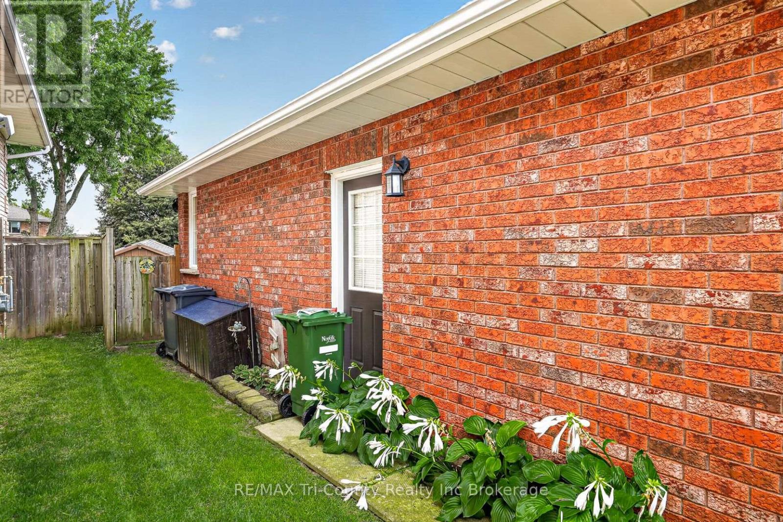22 St Michael's Street, Norfolk (Delhi), Ontario  N4B 3C8 - Photo 43 - X13774282