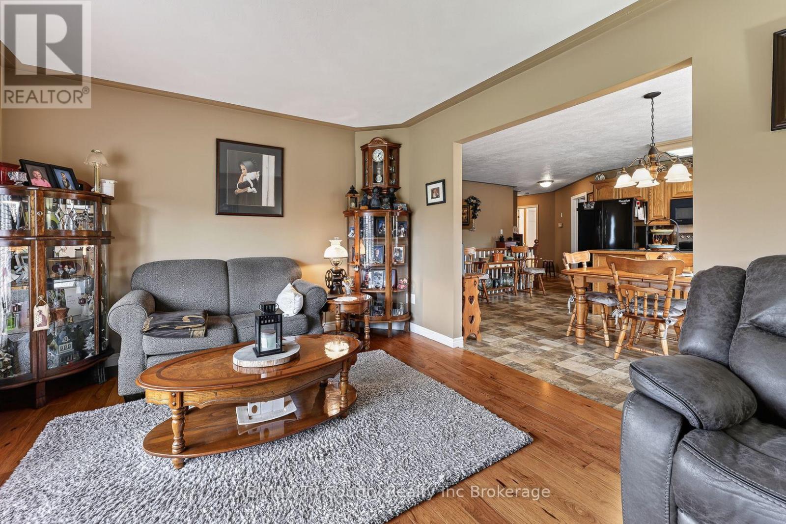 22 St Michael's Street, Norfolk (Delhi), Ontario  N4B 3C8 - Photo 6 - X13774282