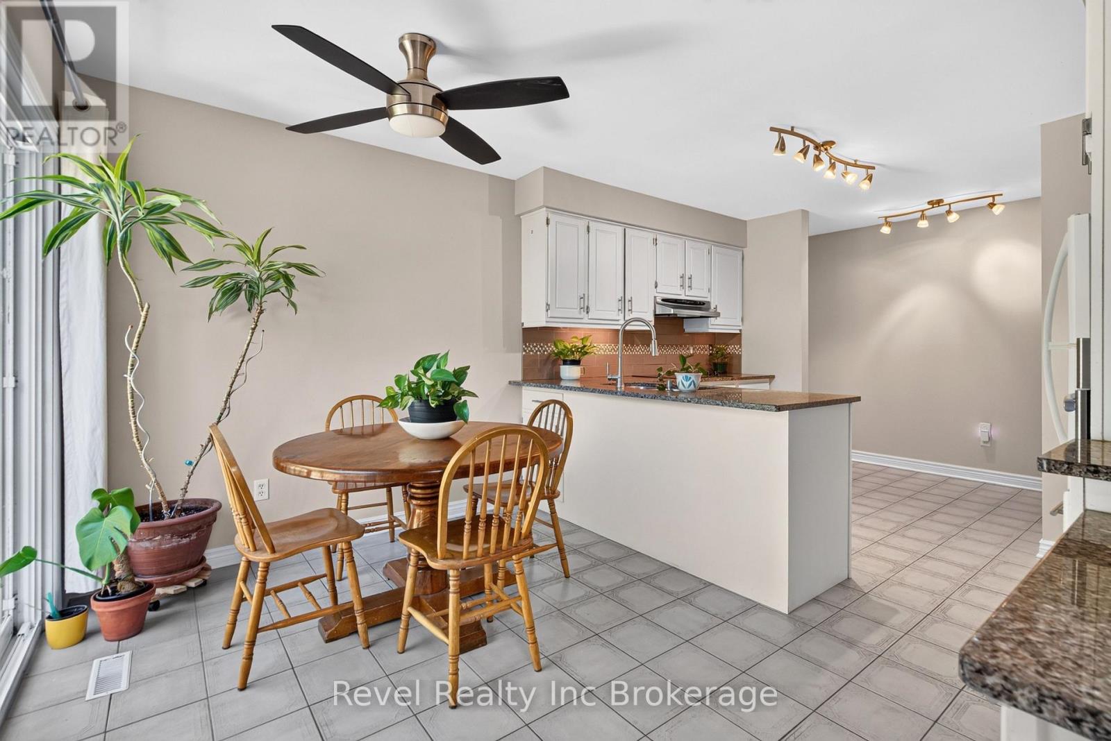 16 - 163 Pine Valley Drive, London South (South N), Ontario  N6J 4R1 - Photo 11 - X13774320