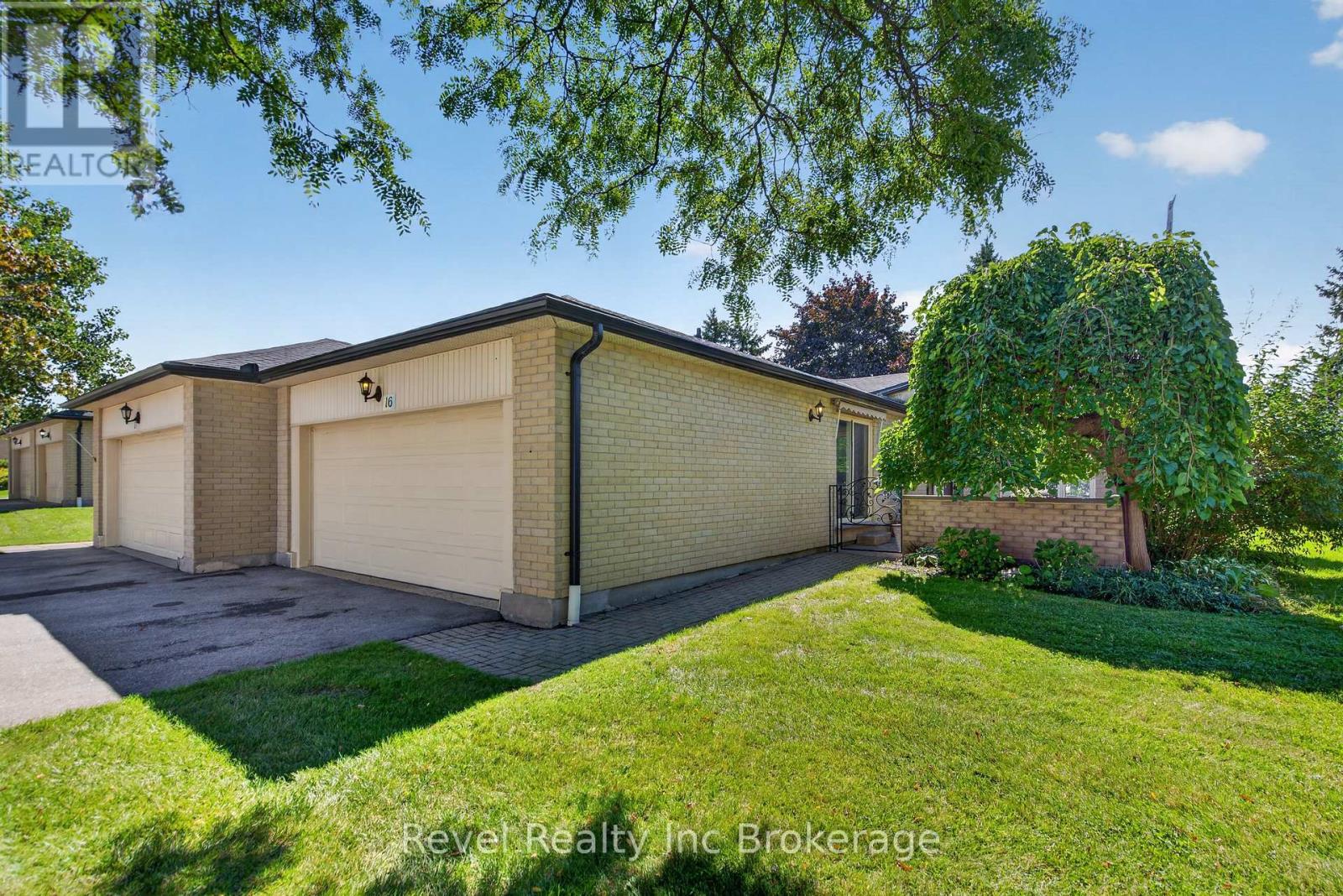16 - 163 Pine Valley Drive, London South (South N), Ontario  N6J 4R1 - Photo 2 - X13774320