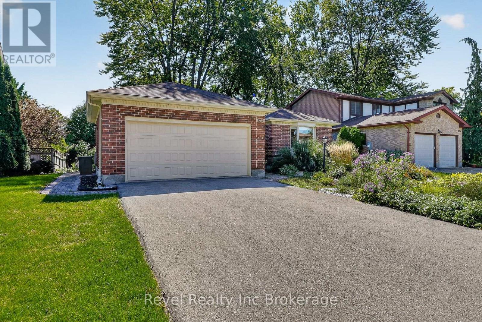 830 Berkshire Drive, Woodstock (Woodstock - North), Ontario  N4S 8R5 - Photo 5 - X13780092