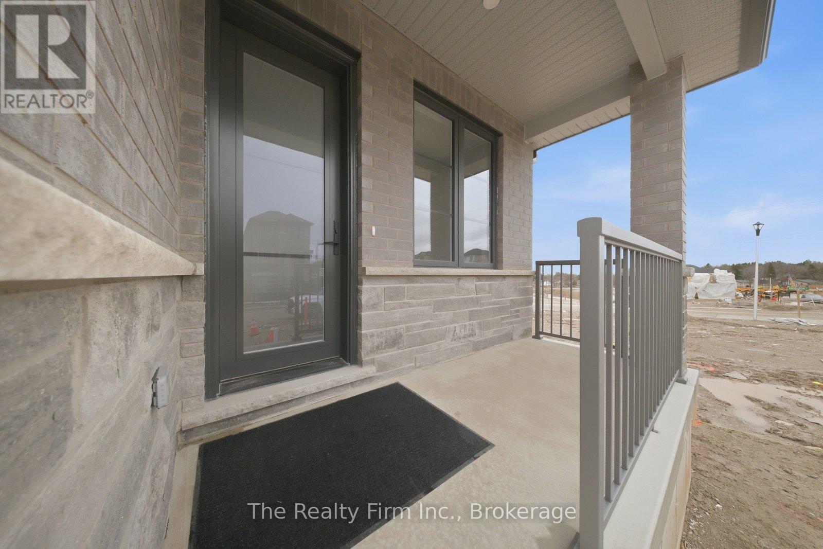 483 Gillespie Street, Woodstock (Woodstock - South), Ontario  N4S 7V6 - Photo 2 - X13782126