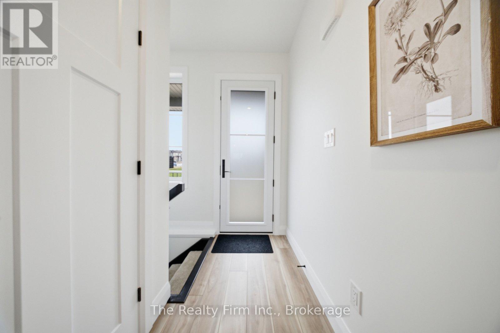 483 Gillespie Street, Woodstock (Woodstock - South), Ontario  N4S 7V6 - Photo 3 - X13782126