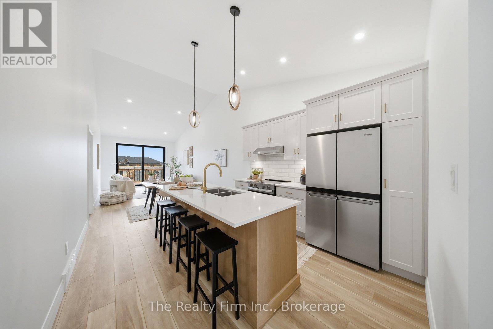 483 Gillespie Street, Woodstock (Woodstock - South), Ontario  N4S 7V6 - Photo 5 - X13782126