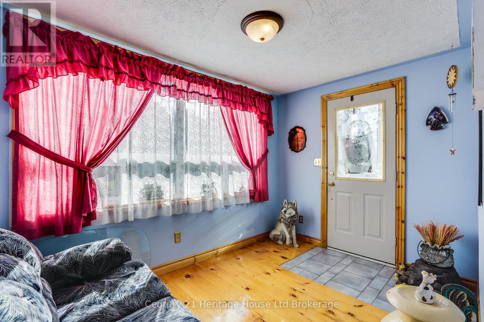 17 Spring Street, Norwich (Norwich Town), Ontario  N4S 0G6 - Photo 3 - X13784114