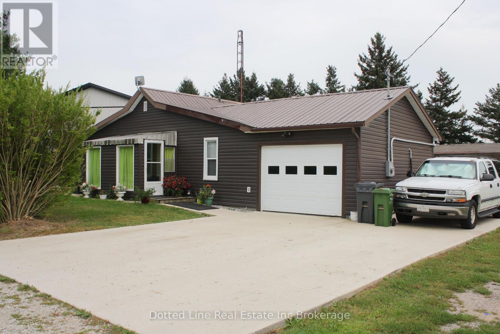 334 Glen Meyer Road, Norfolk (Glen Meyer), Ontario  N0E 1G0 - Photo 2 - X13795314