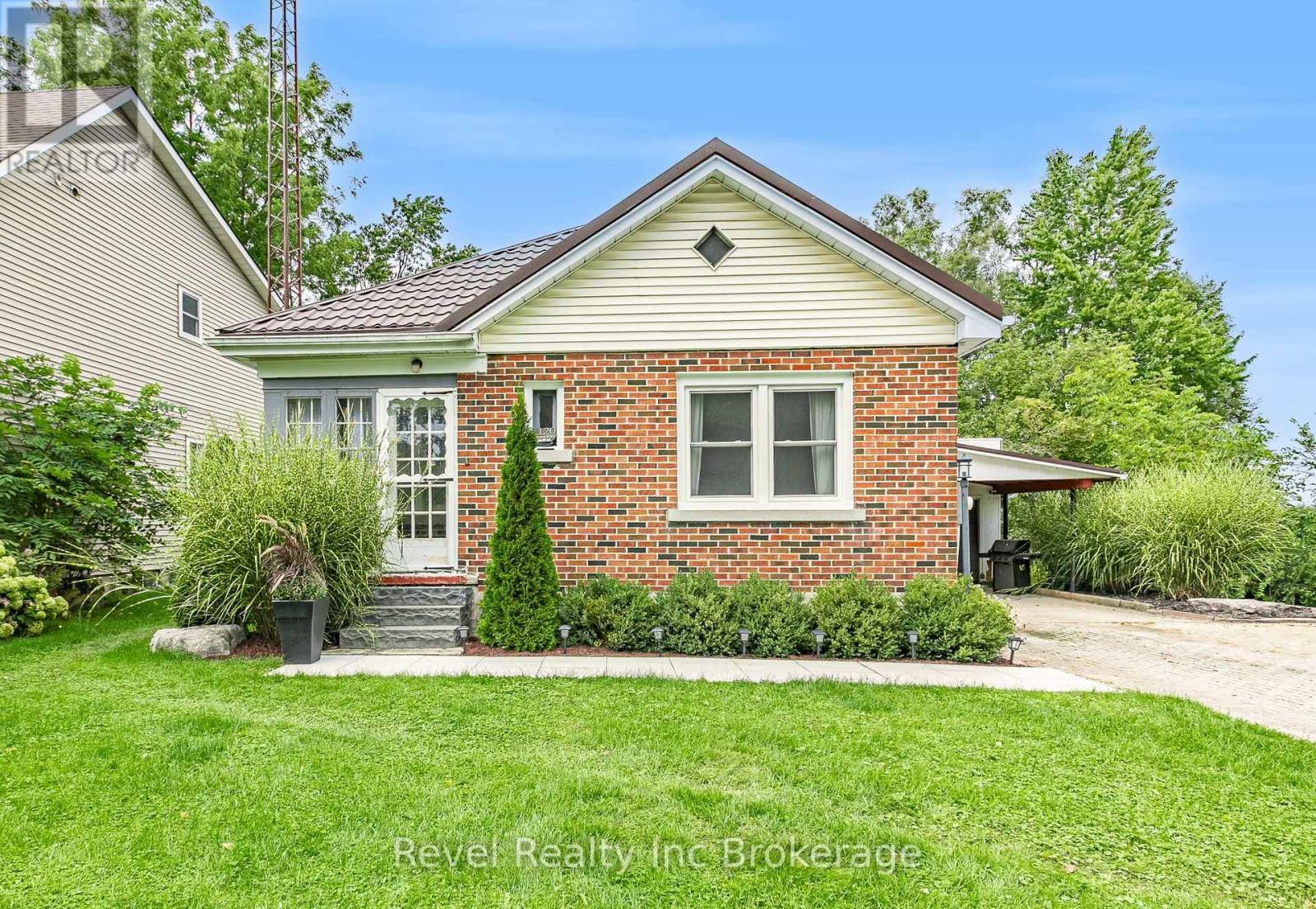 120 Loveys Street E, East Zorra-Tavistock (Hickson), Ontario  N0L 1J0 - Photo 2 - X13795376