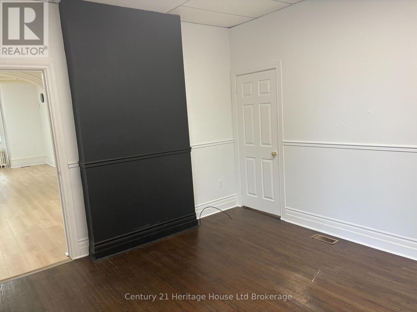 21 Wellington Street N, Woodstock (Woodstock - North), Ontario  N4S 6P1 - Photo 4 - X13803942