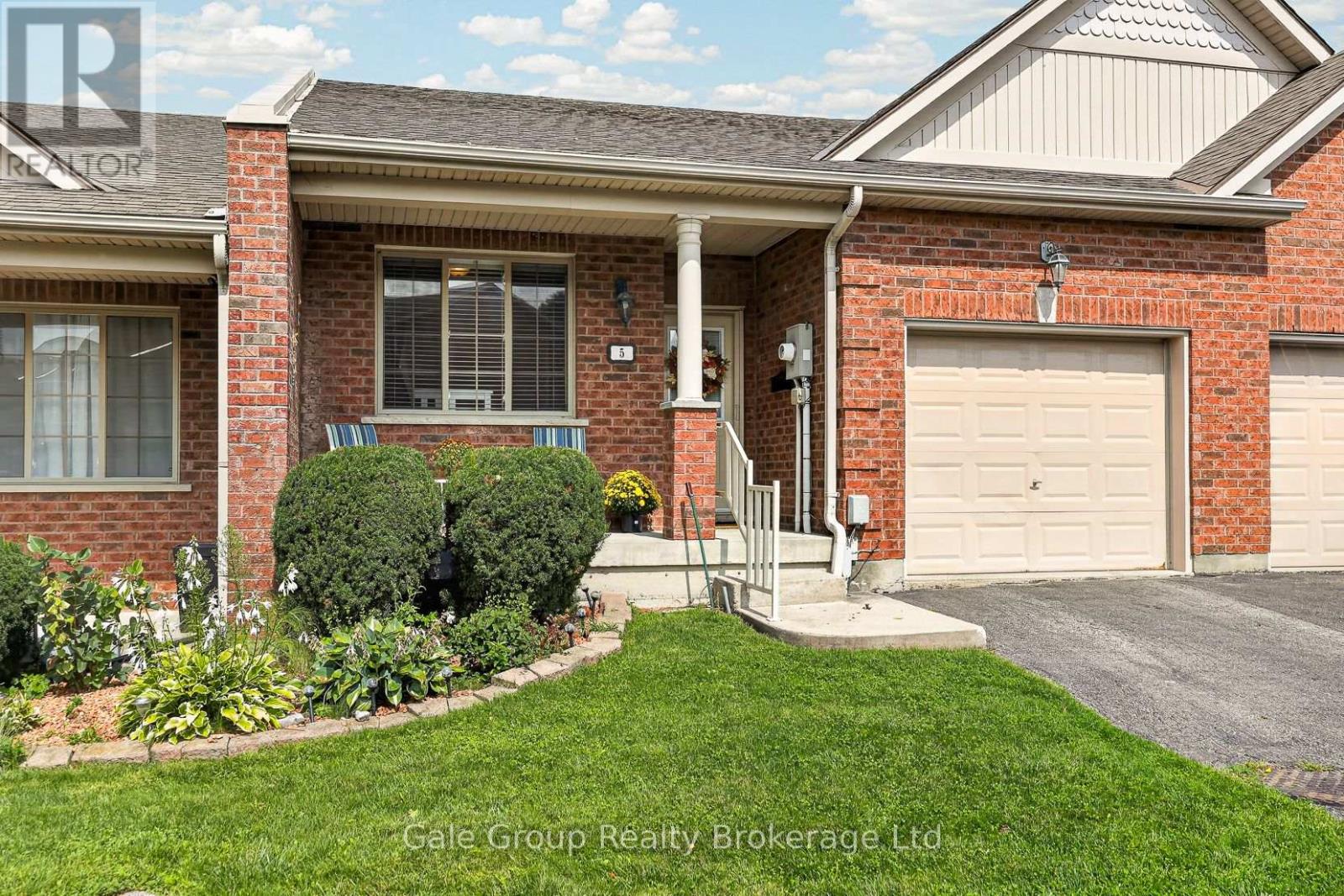 5 - 19 Anderson Street, Woodstock (Woodstock - South), Ontario  N4S 9A3 - Photo 3 - X13810198