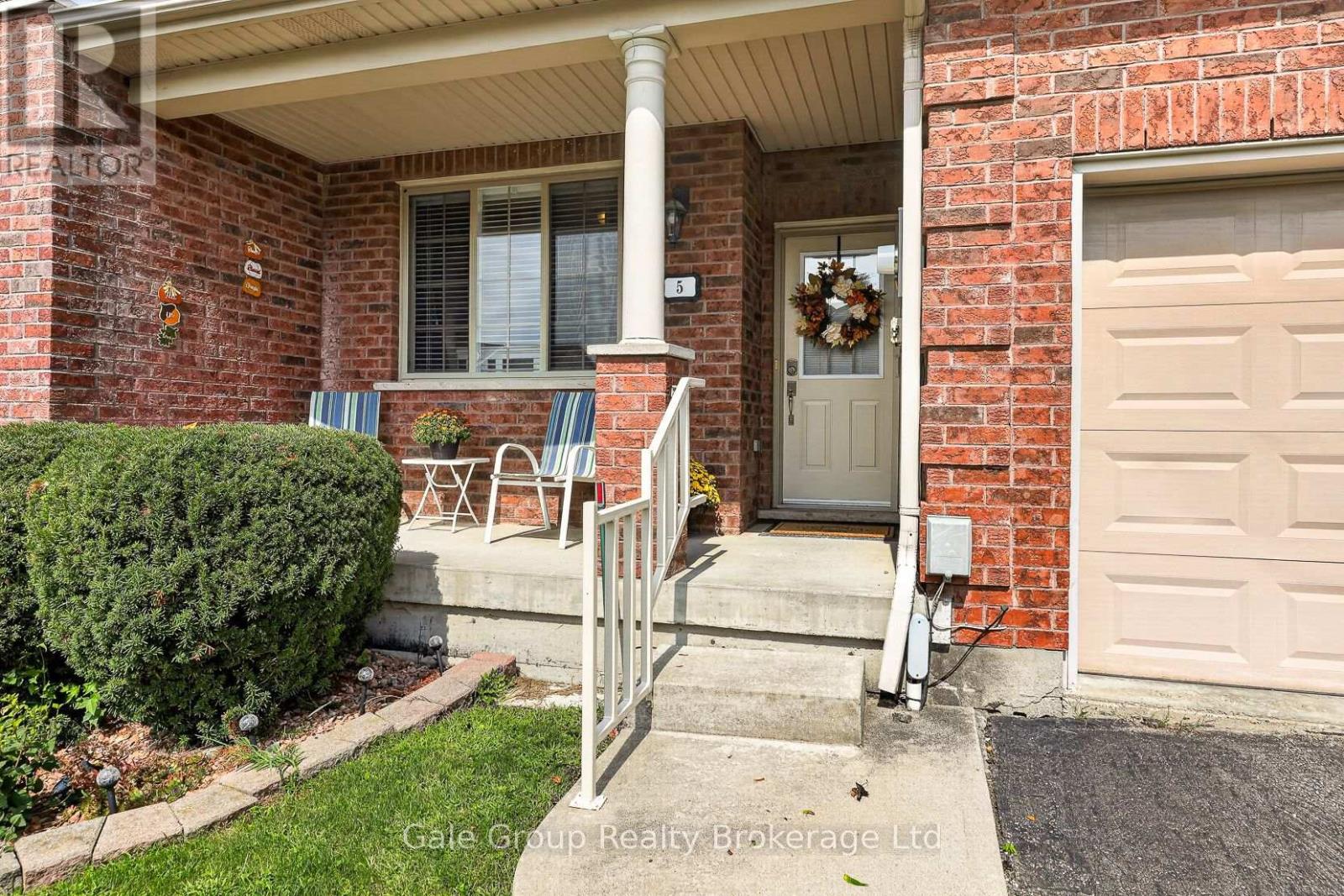 5 - 19 Anderson Street, Woodstock (Woodstock - South), Ontario  N4S 9A3 - Photo 5 - X13810198