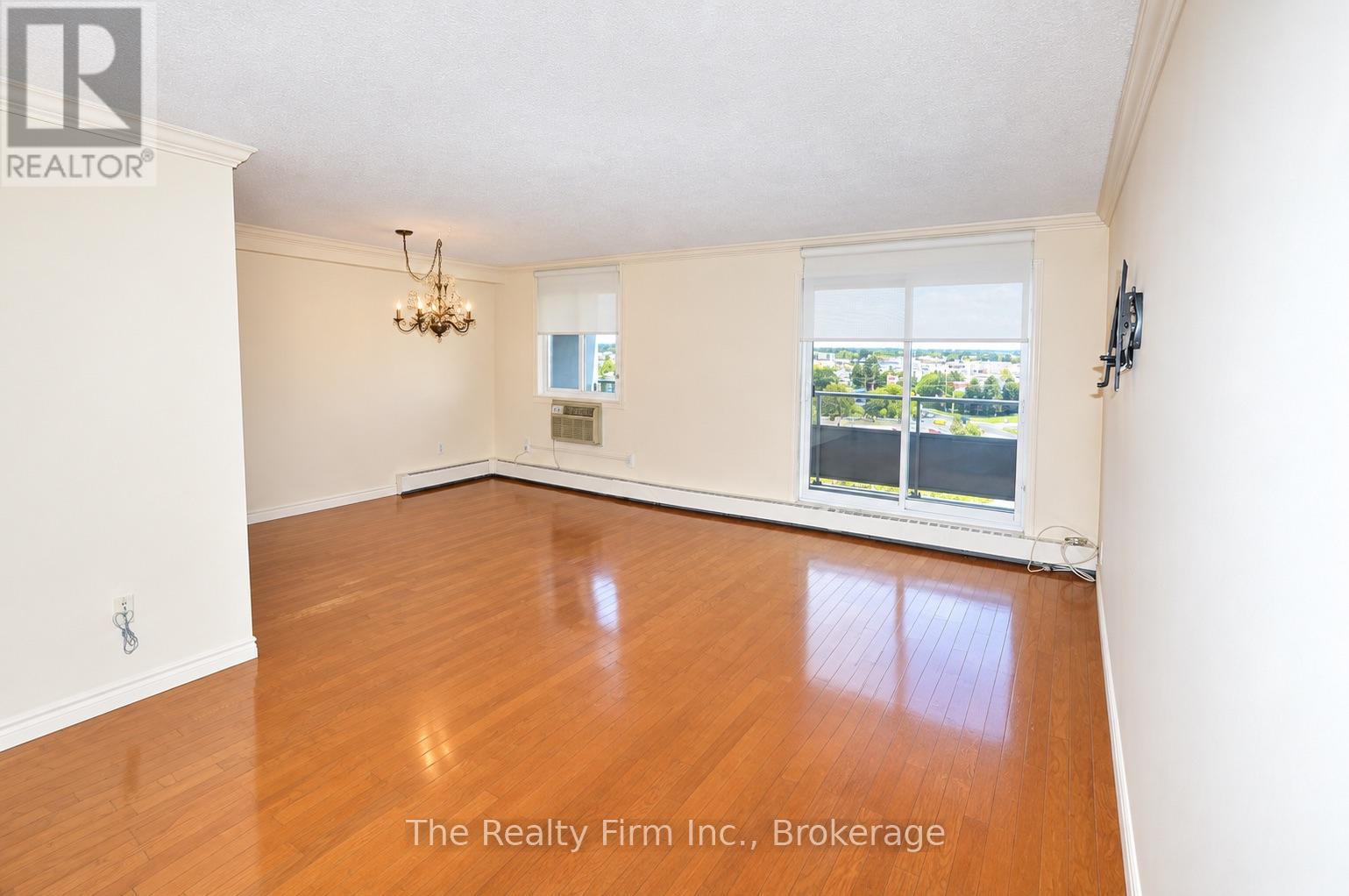 805 - 640 West Street N, Brantford, Ontario  N3R 6M3 - Photo 4 - X13811634