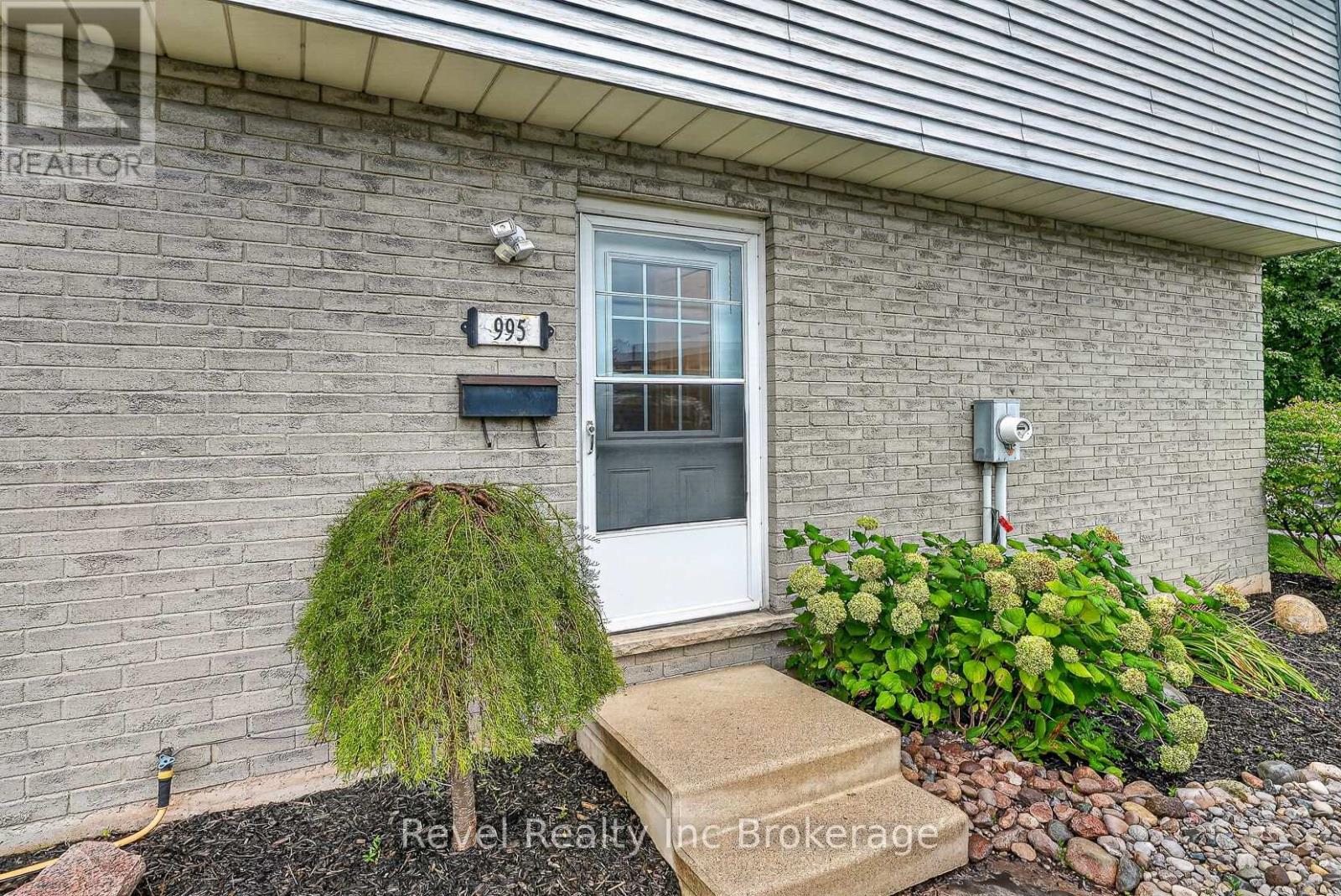 995 Cree Avenue, Woodstock (Woodstock - North), Ontario  N4T 1E7 - Photo 11 - X13812076