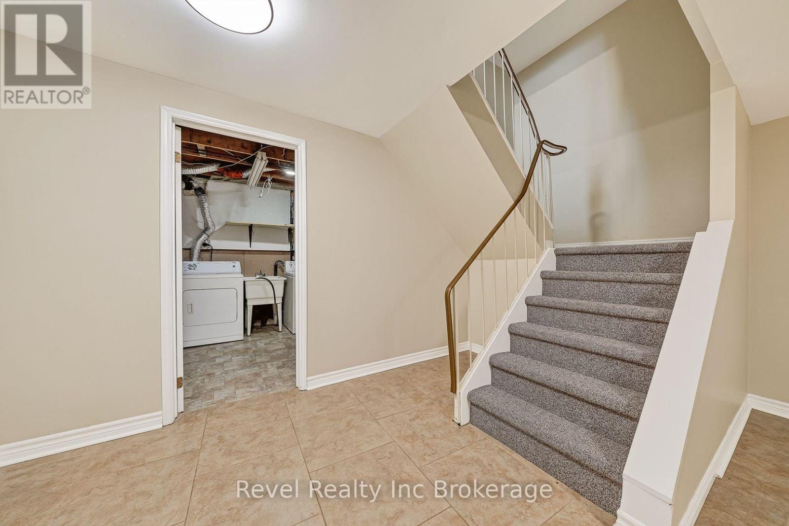 995 Cree Avenue, Woodstock (Woodstock - North), Ontario  N4T 1E7 - Photo 32 - X13812076