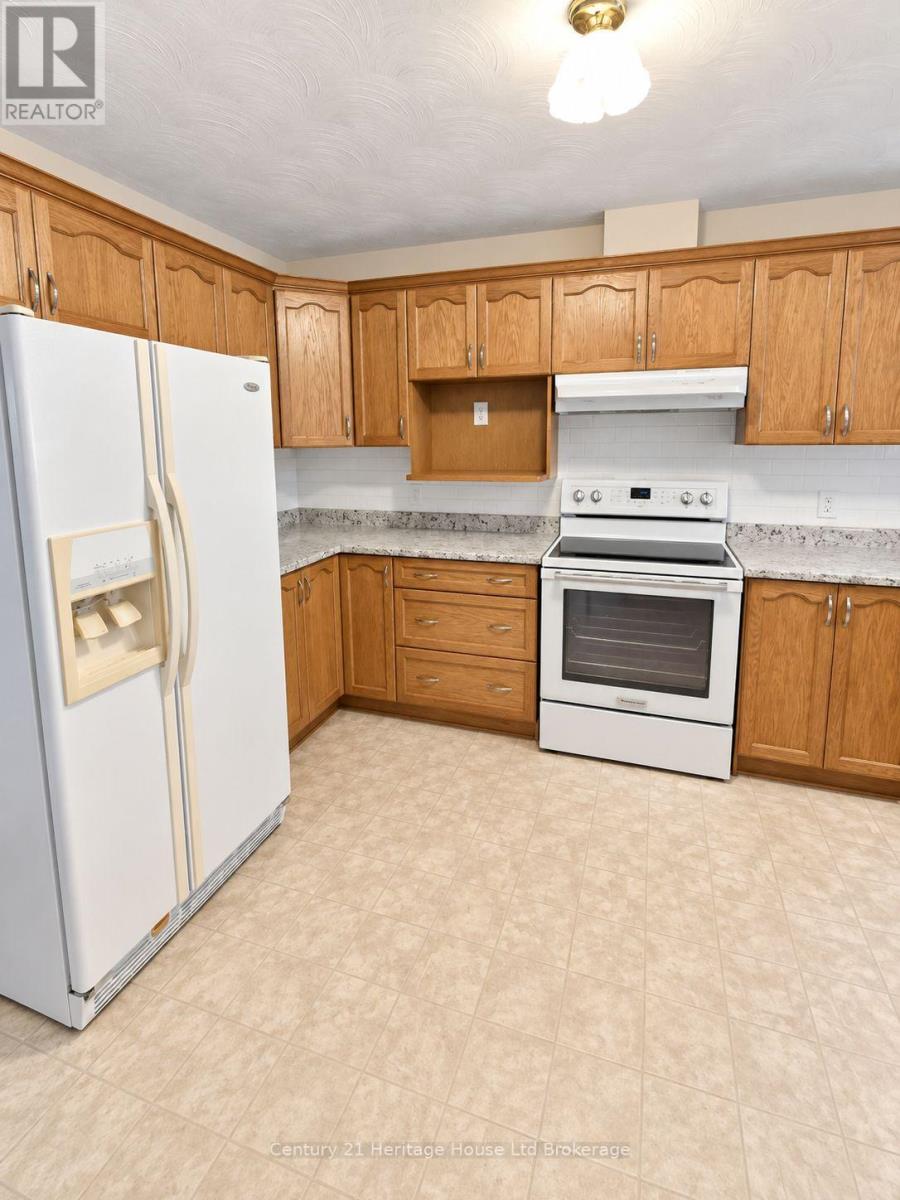 28 - 928 Lorene Street, Woodstock (Woodstock - North), Ontario  N4S 5N8 - Photo 10 - X13812982