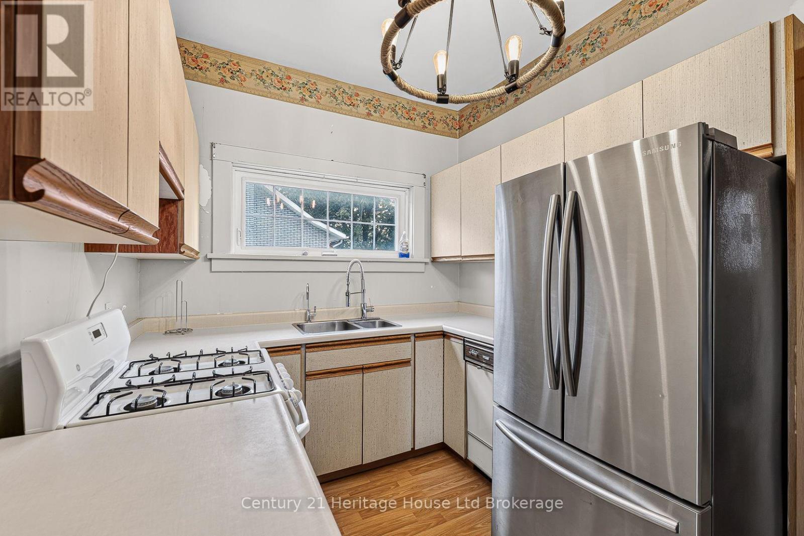 143 Charles Street E, Ingersoll (Ingersoll - South), Ontario  N5C 1J9 - Photo 13 - X13814386