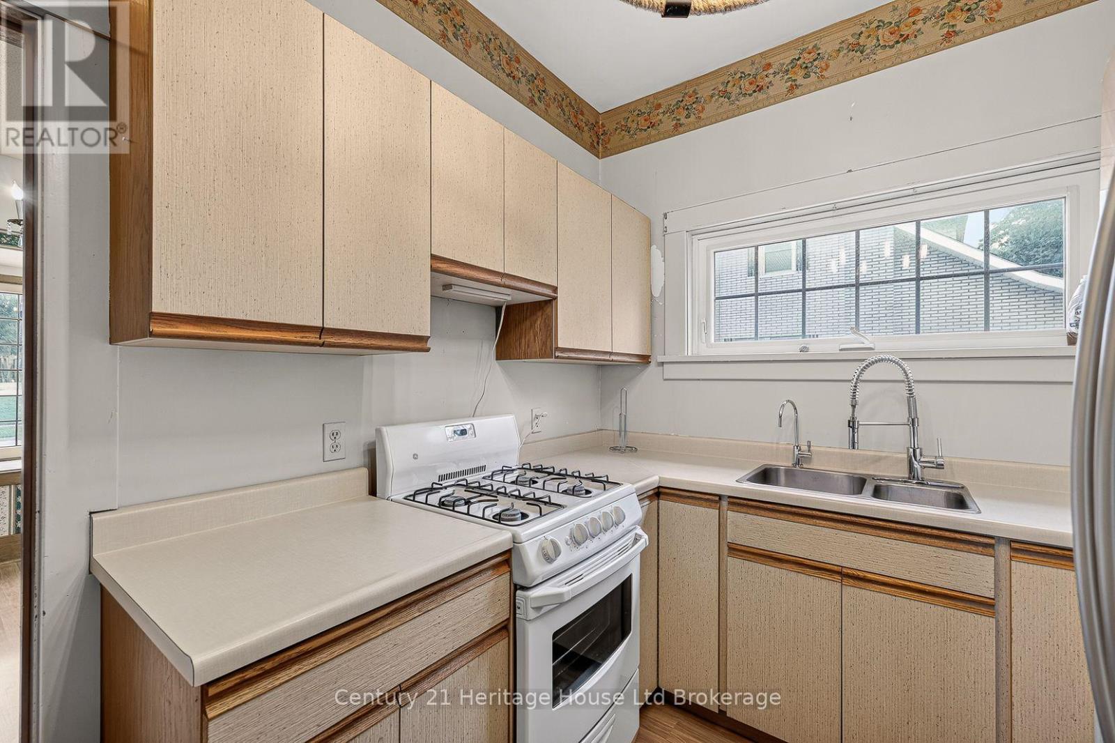 143 Charles Street E, Ingersoll (Ingersoll - South), Ontario  N5C 1J9 - Photo 14 - X13814386