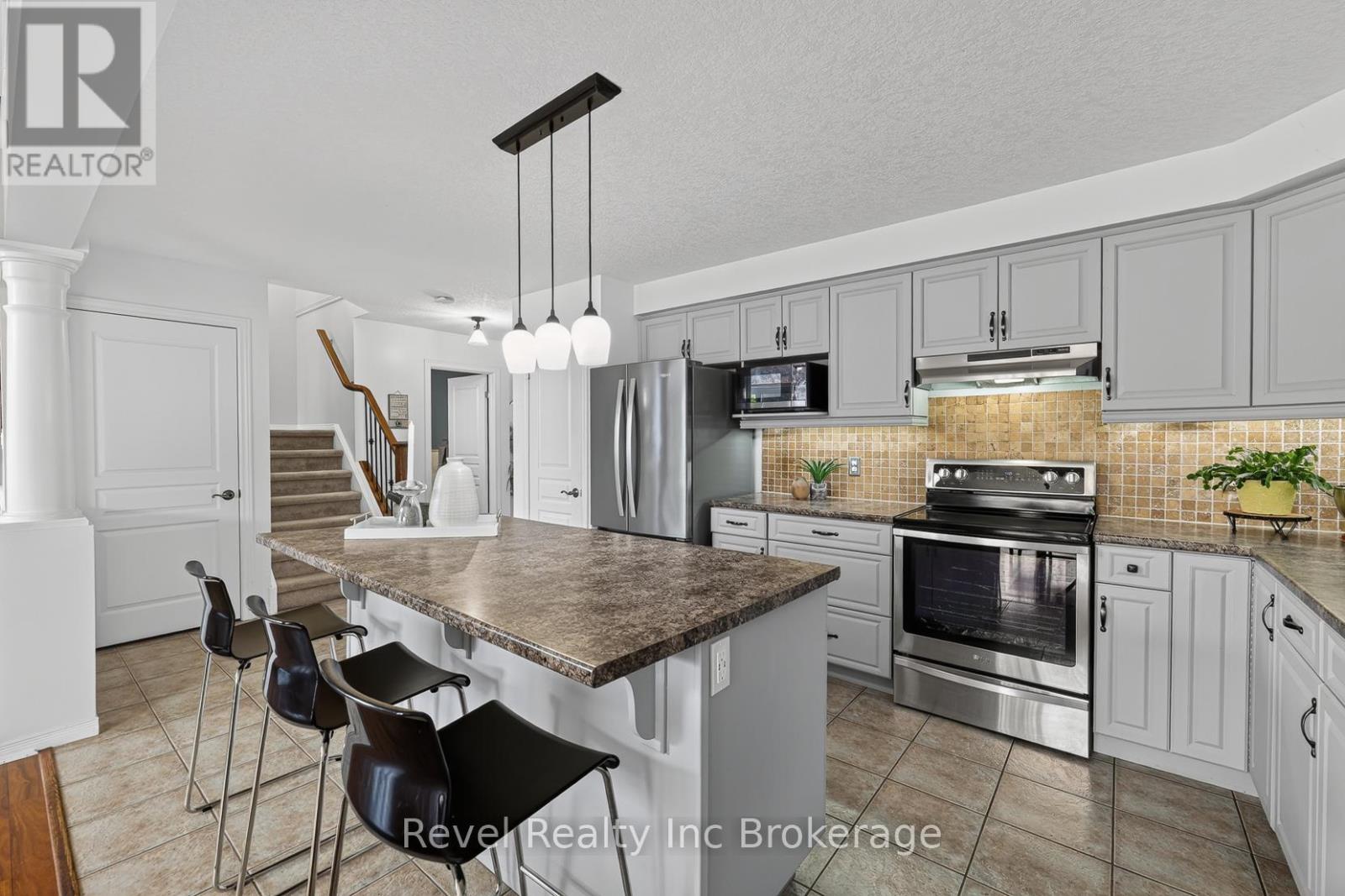 762 Frontenac Crescent, Woodstock (Woodstock - South), Ontario  N4V 0B1 - Photo 12 - X13815432