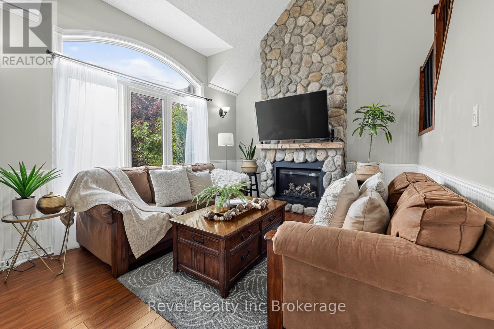 762 Frontenac Crescent, Woodstock (Woodstock - South), Ontario  N4V 0B1 - Photo 17 - X13815432