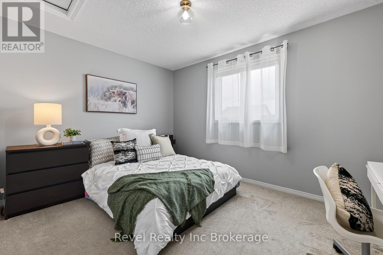 762 Frontenac Crescent, Woodstock (Woodstock - South), Ontario  N4V 0B1 - Photo 25 - X13815432