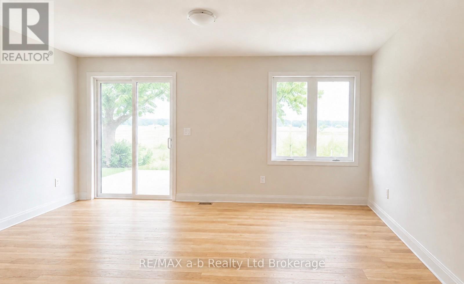 210 Middleton Street, Zorra (Thamesford), Ontario  N0M 2N0 - Photo 3 - X13816074