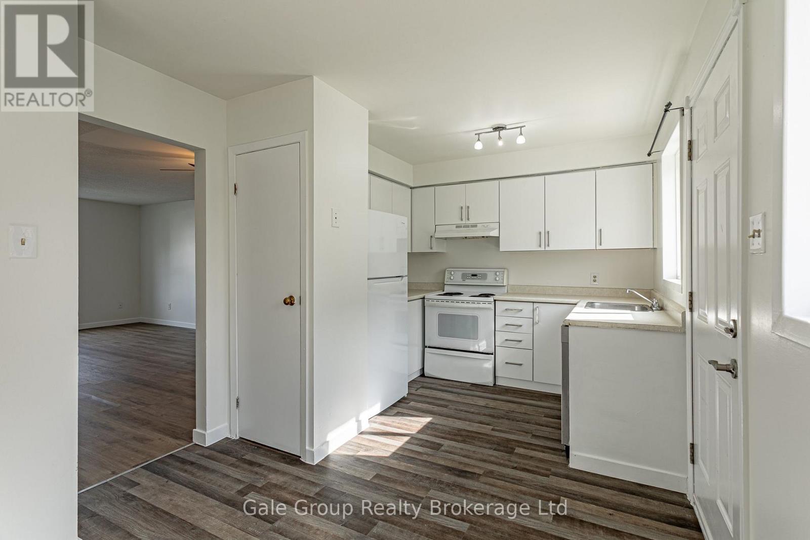 4 - 370 Springbank Avenue, Woodstock (Woodstock - North), Ontario  N4T 1L3 - Photo 8 - X13817748