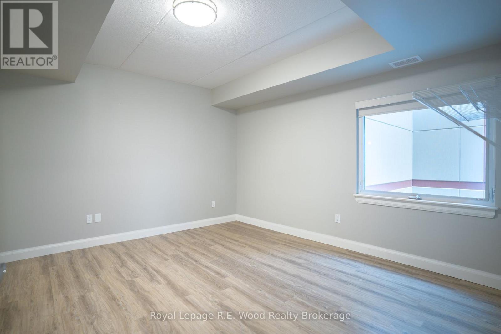 202 - 8 Centre Street, Norwich (Norwich Town), Ontario  N0J 1P0 - Photo 13 - X13820172