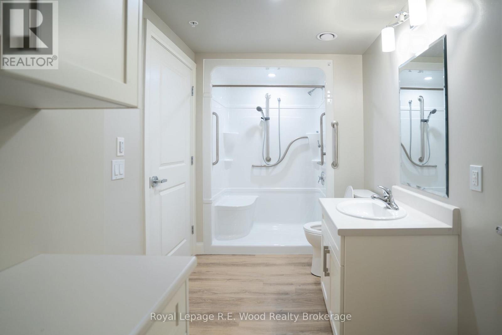 202 - 8 Centre Street, Norwich (Norwich Town), Ontario  N0J 1P0 - Photo 16 - X13820172