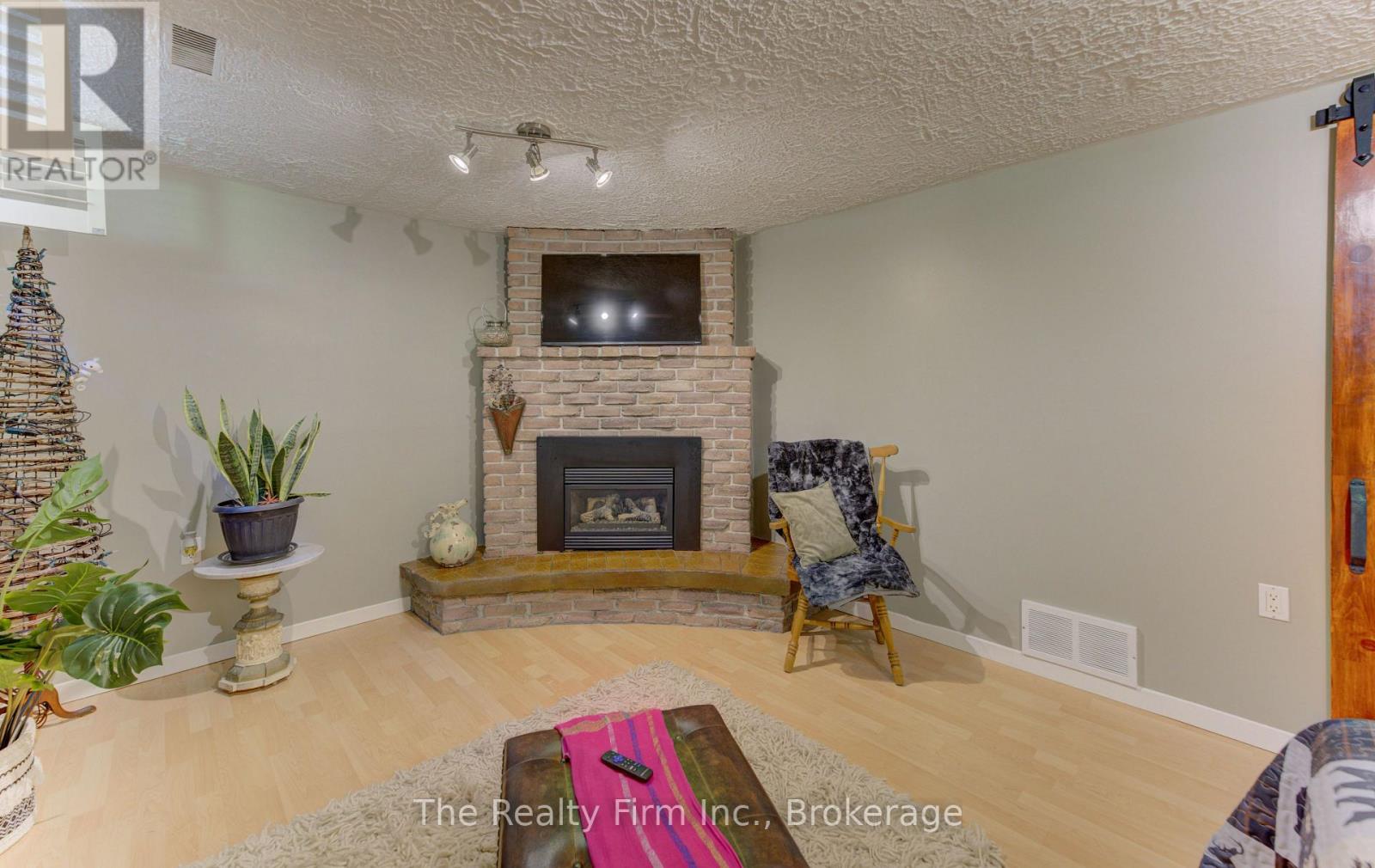 218 Forestwood Drive, Kitchener, Ontario  N2N 1B9 - Photo 37 - X13823618