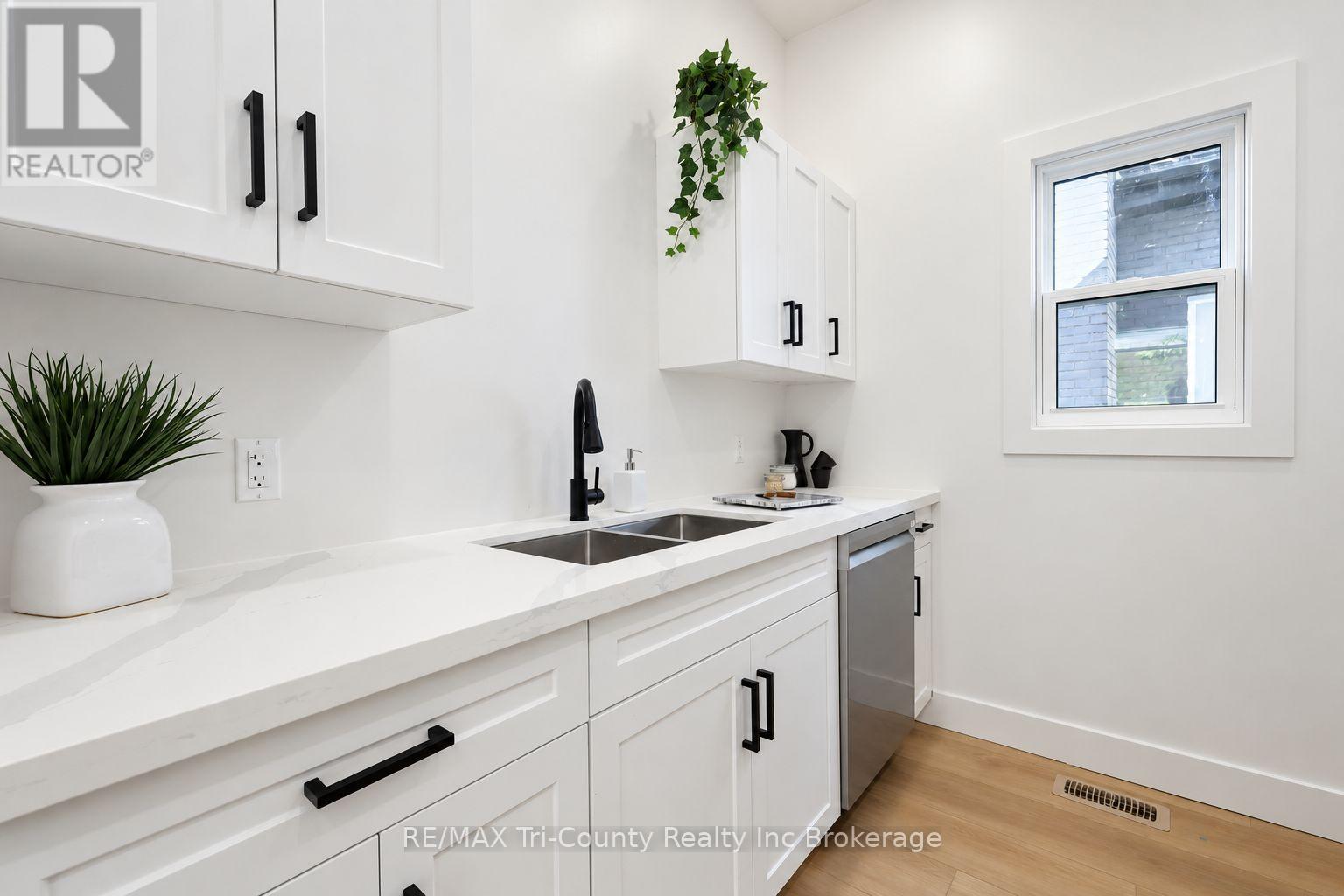 16 Redan Street, London East (East L), Ontario  N5Z 1Y8 - Photo 11 - X13824316