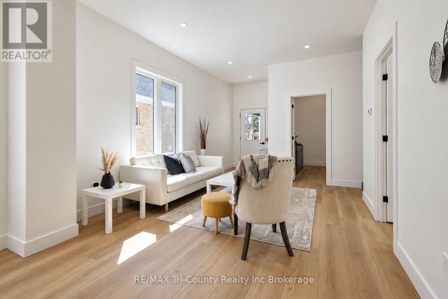 16 Redan Street, London East (East L), Ontario  N5Z 1Y8 - Photo 6 - X13824316