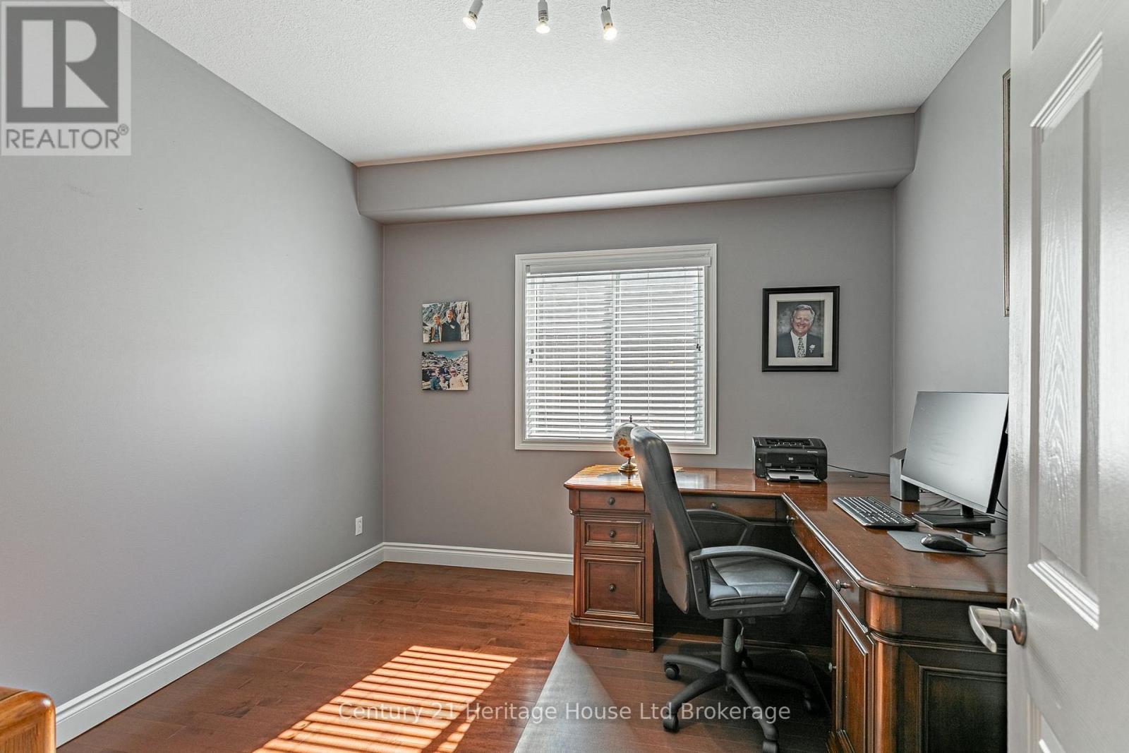 571 Tatham Boulevard, Woodstock (Woodstock - North), Ontario  N4T 0A7 - Photo 12 - X13828550