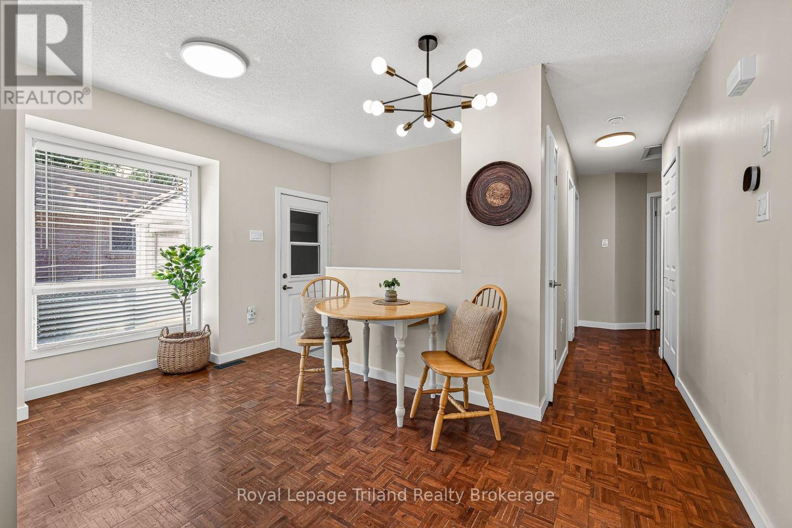 43 Dundee Court, London South (South G), Ontario  N6C 5E4 - Photo 11 - X13831286