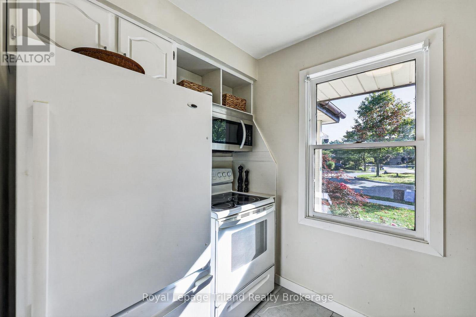 43 Dundee Court, London South (South G), Ontario  N6C 5E4 - Photo 15 - X13831286