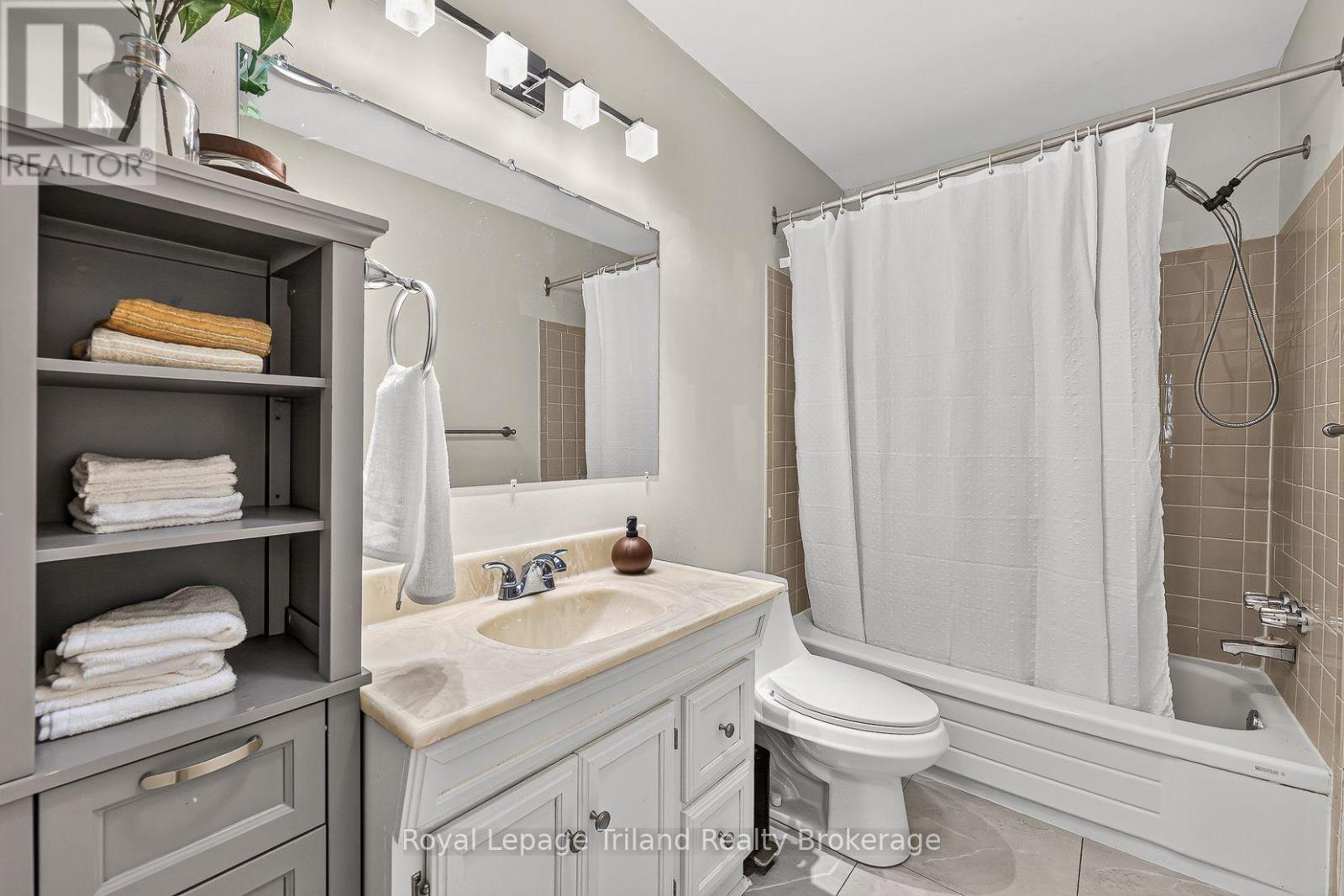 43 Dundee Court, London South (South G), Ontario  N6C 5E4 - Photo 17 - X13831286