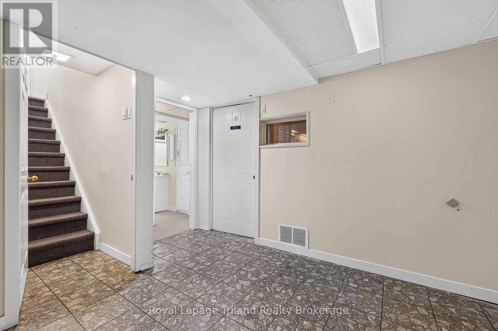 43 Dundee Court, London South (South G), Ontario  N6C 5E4 - Photo 30 - X13831286